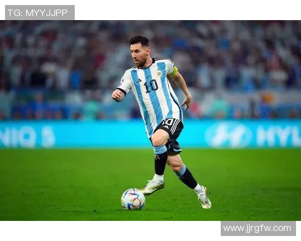 梅西：足球天才的传奇人生与不朽足迹